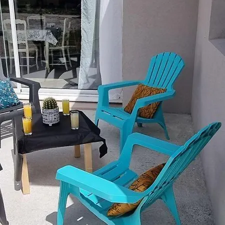 Single Storey In Holiday home *