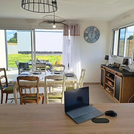 Single Storey In *